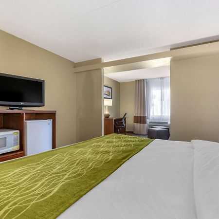 Comfort Inn & Suites Phoenix North - Deer Valley Exteriér fotografie