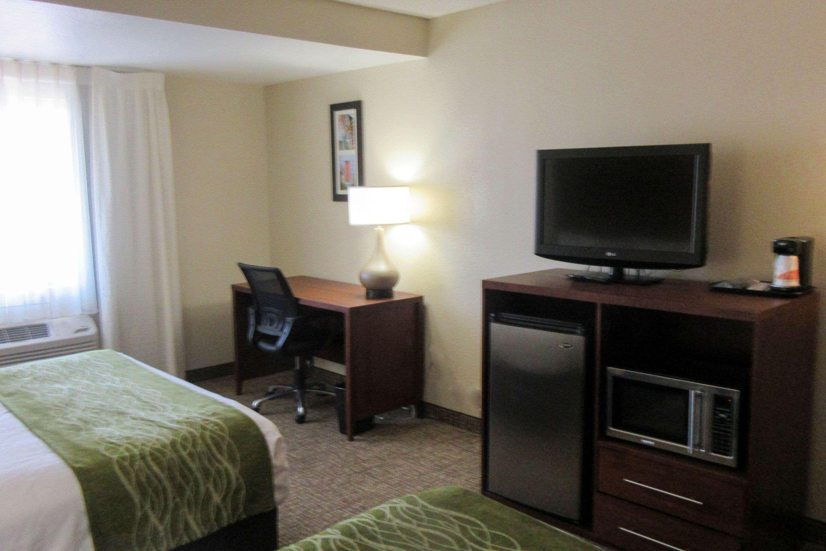 Comfort Inn & Suites Phoenix North - Deer Valley Exteriér fotografie