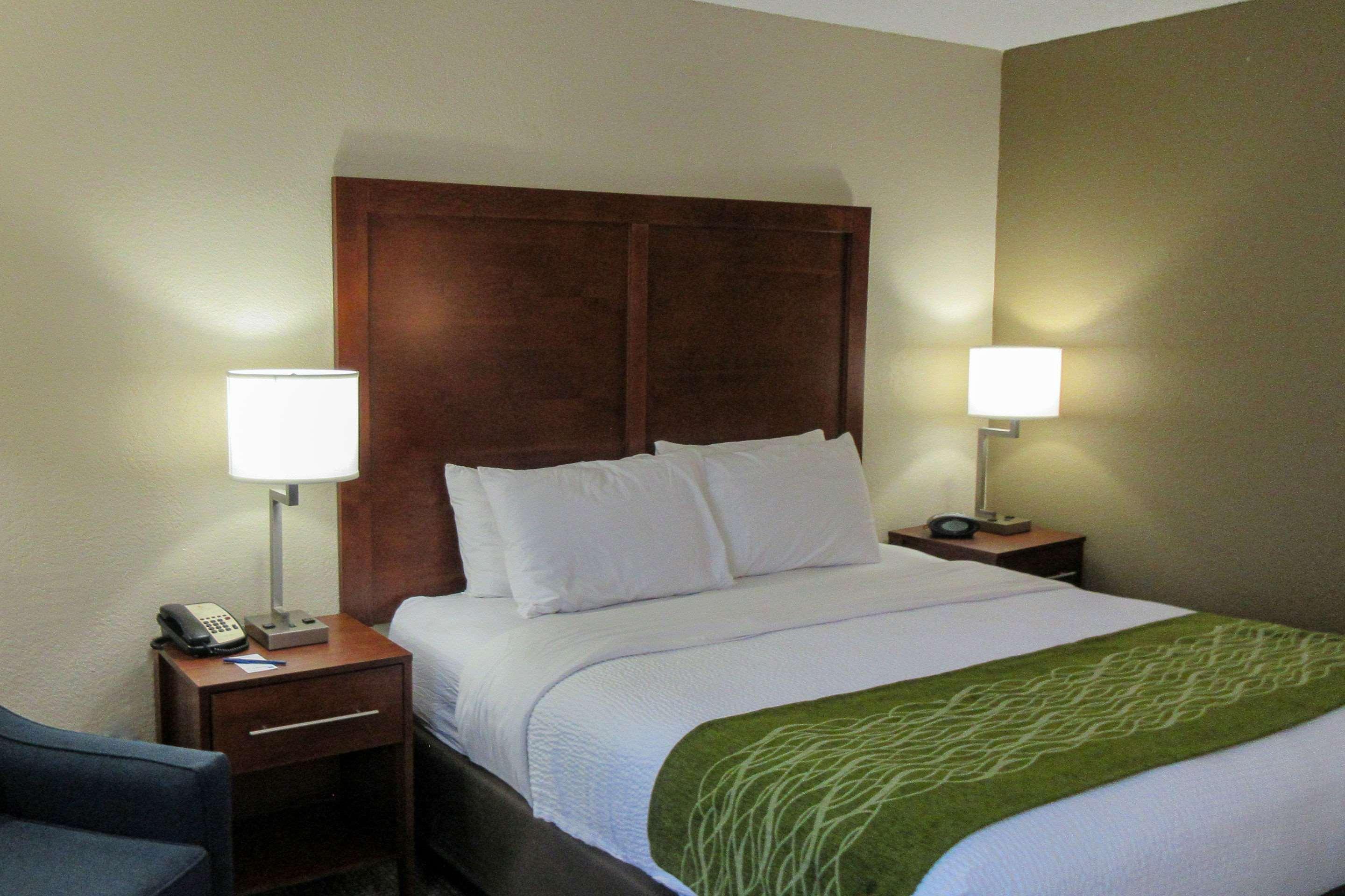 Comfort Inn & Suites Phoenix North - Deer Valley Exteriér fotografie