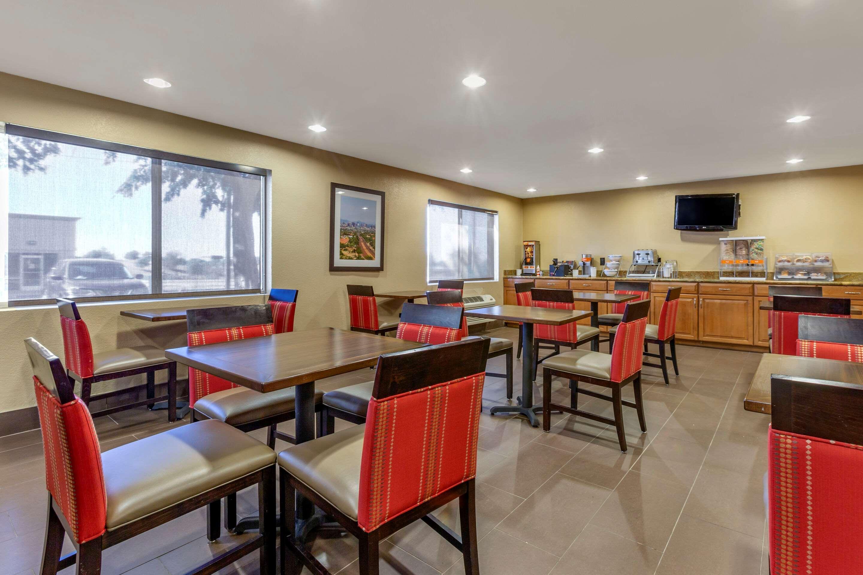 Comfort Inn & Suites Phoenix North - Deer Valley Exteriér fotografie