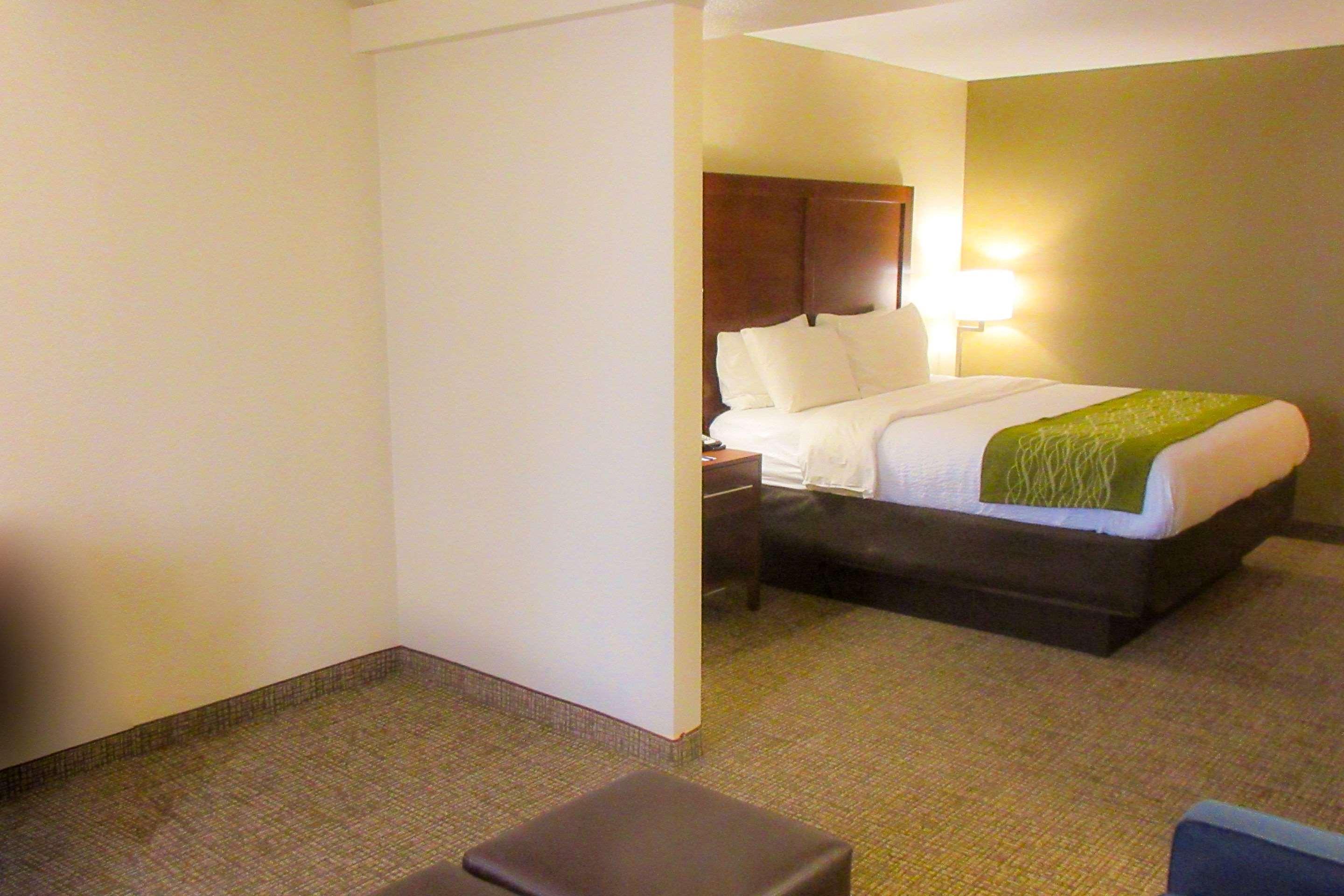Comfort Inn & Suites Phoenix North - Deer Valley Exteriér fotografie