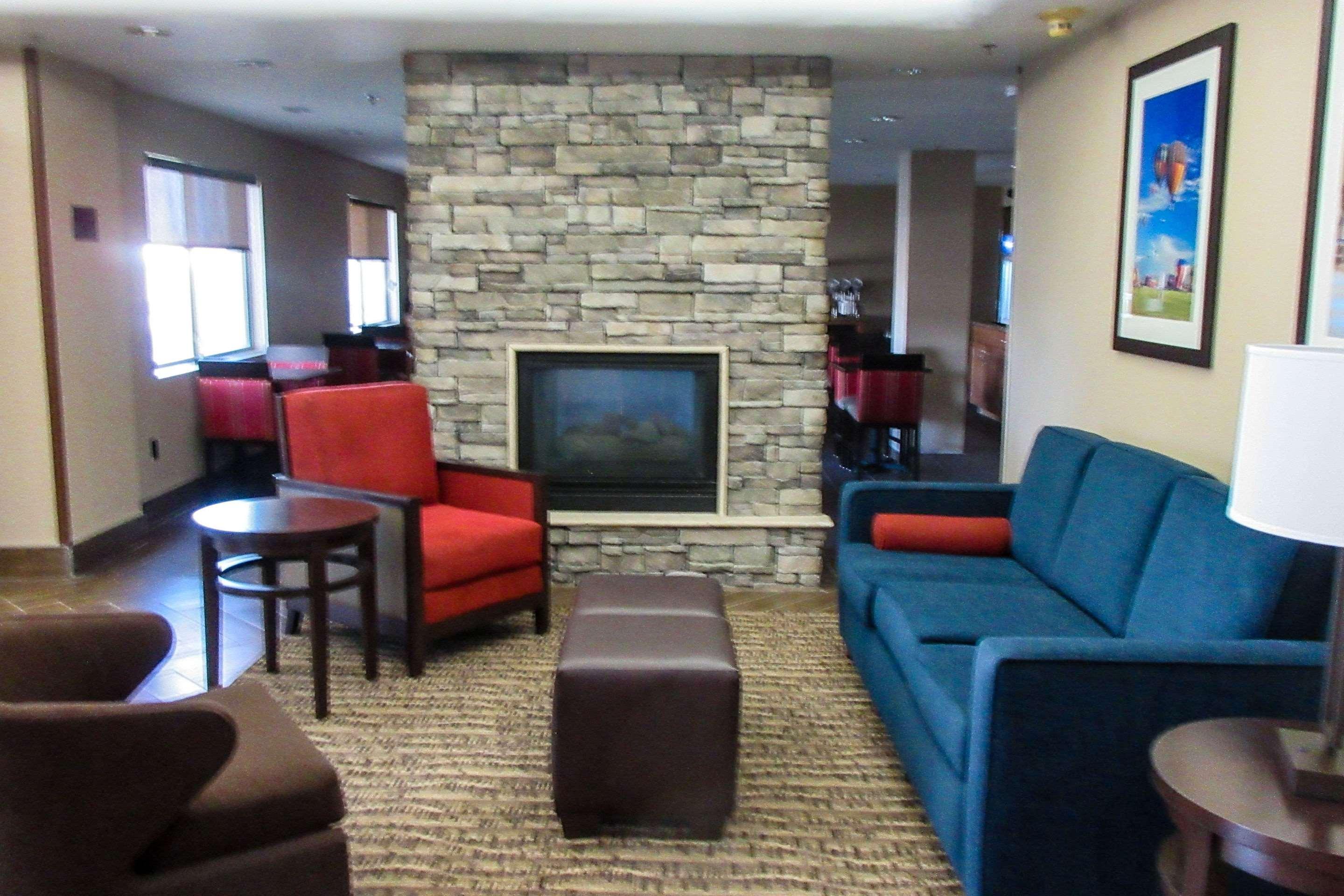 Comfort Inn & Suites Phoenix North - Deer Valley Exteriér fotografie