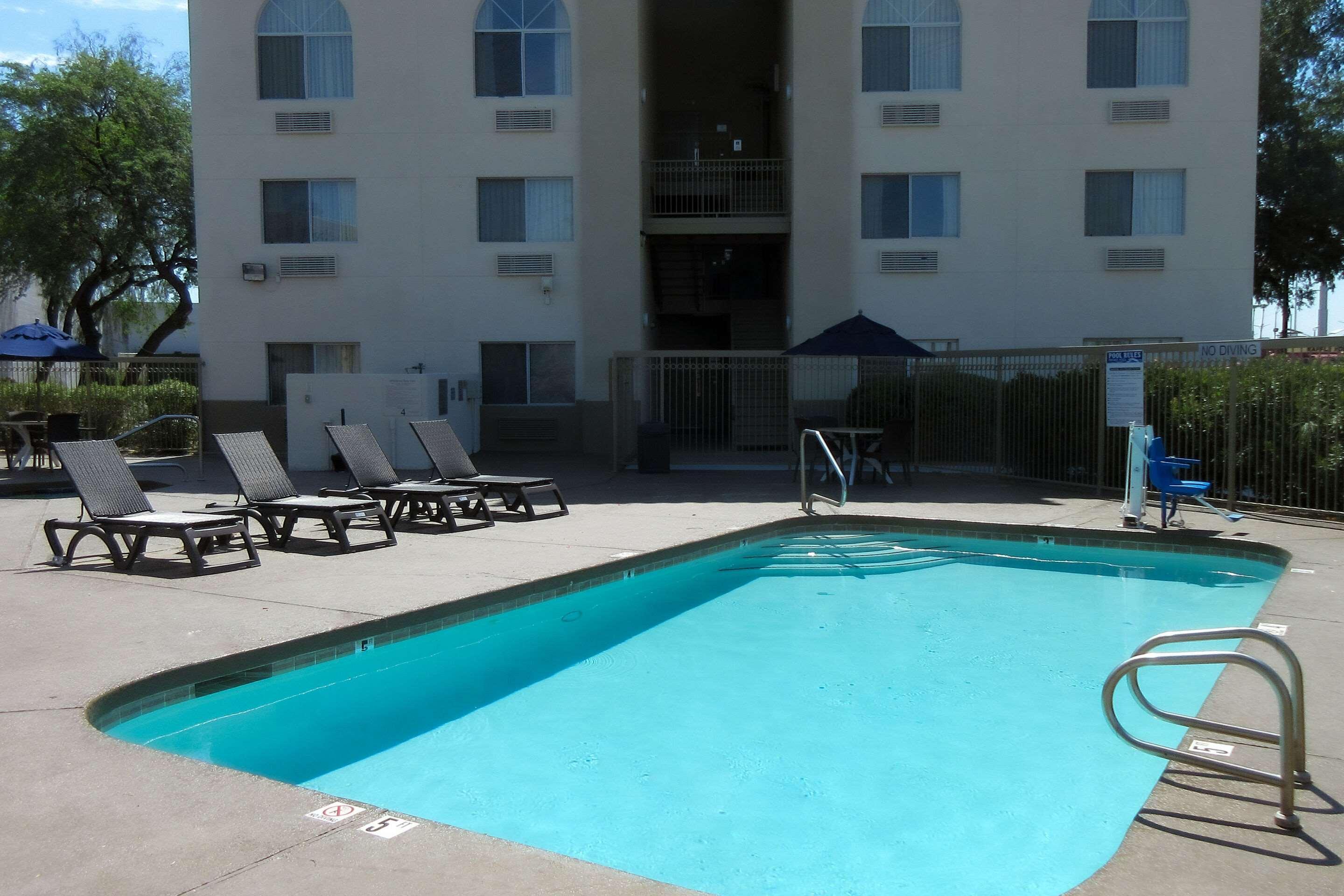 Comfort Inn & Suites Phoenix North - Deer Valley Exteriér fotografie