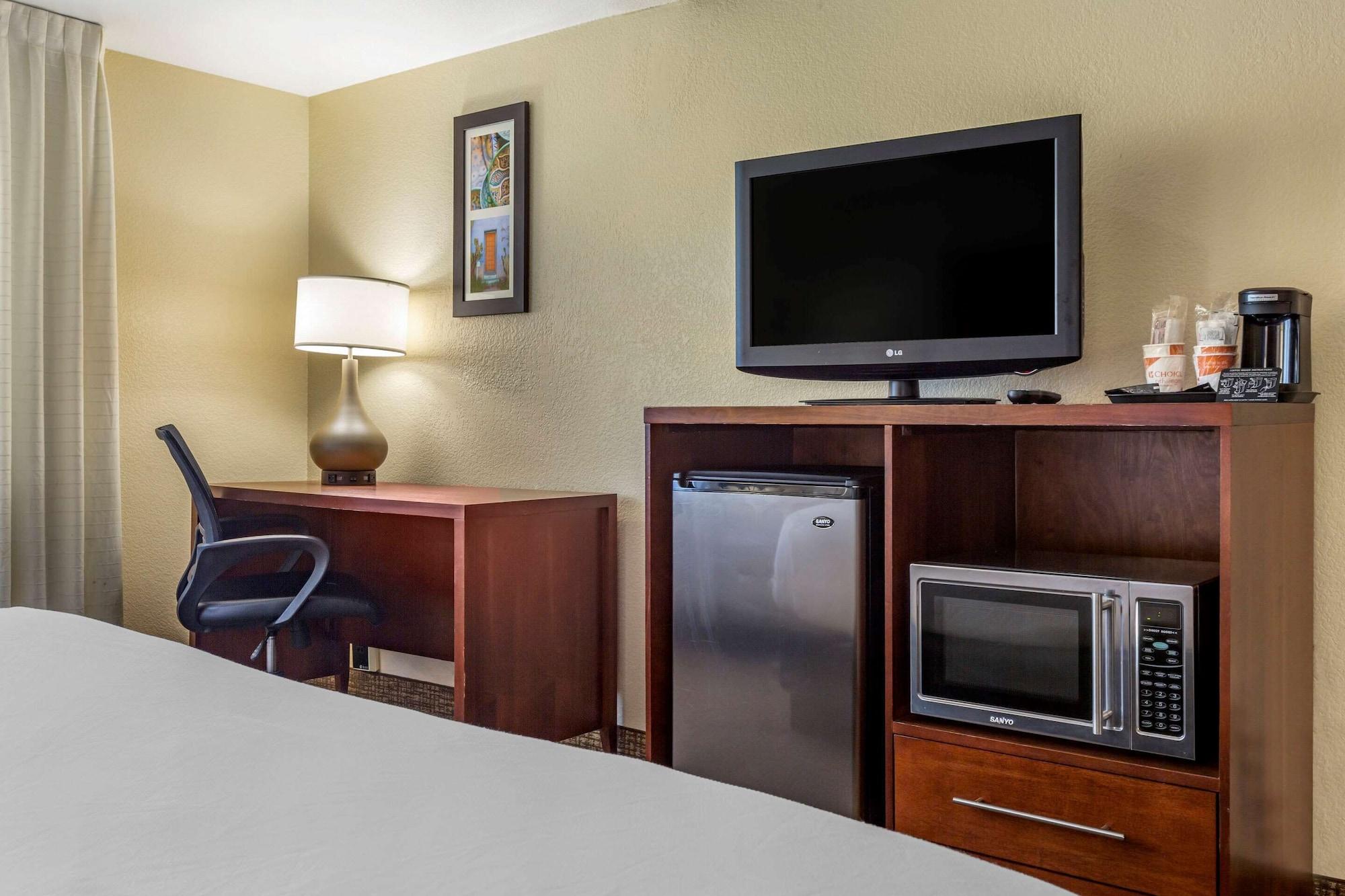 Comfort Inn & Suites Phoenix North - Deer Valley Exteriér fotografie