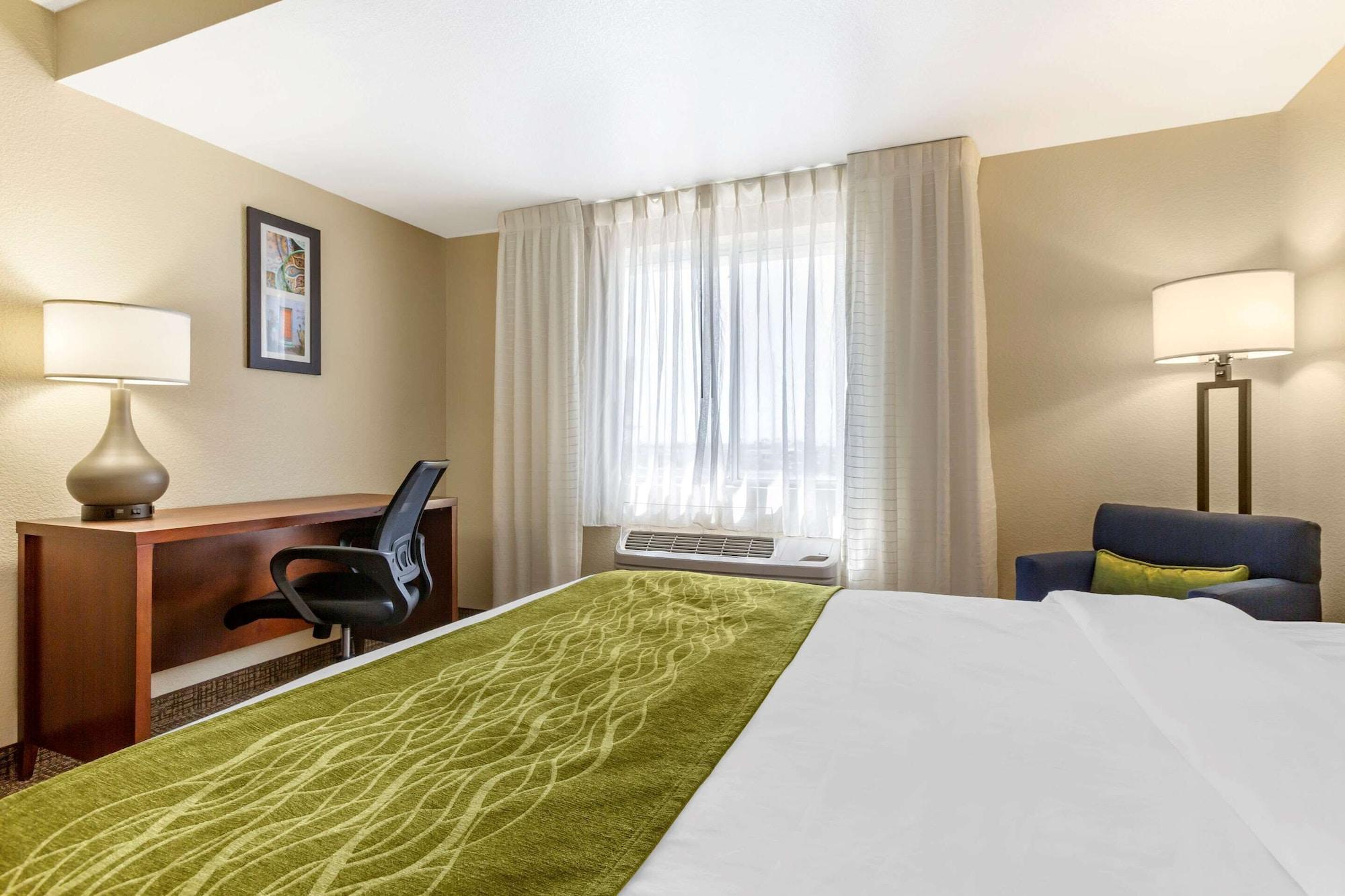 Comfort Inn & Suites Phoenix North - Deer Valley Exteriér fotografie